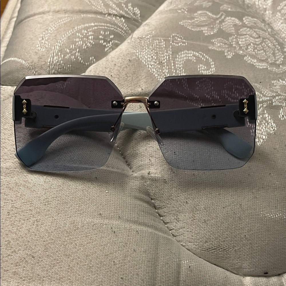 Fendi Blue Women's Sunglasses
